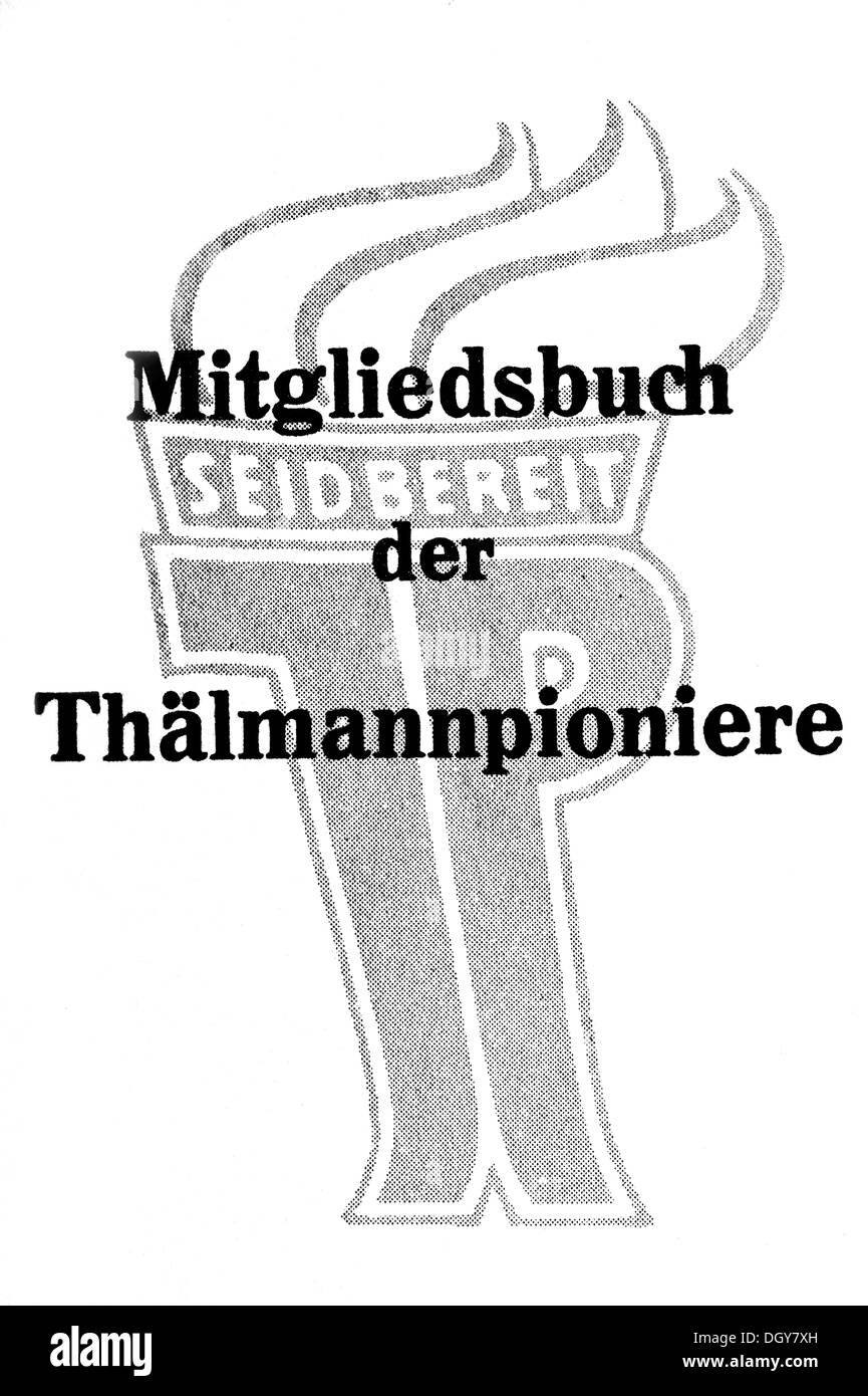 Logo der Thaelmann Pioniere in einem Mitglieder-Buch Stockfoto