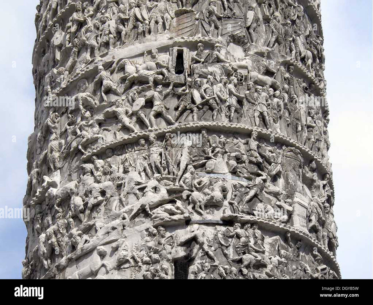 5563. Spalte von Marcus Aurelius in Rom, eine Siegessäule, des Kaisers Kampagnen im Norden im Jahr 176 zu feiern. Stockfoto