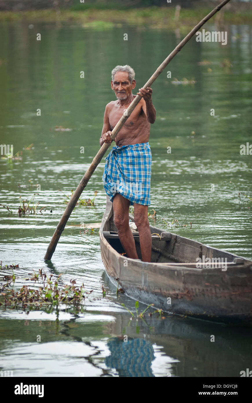 Fischer auf den Backwaters, am Vembanad See, Kerala, Südindien, Indien, Asien Stockfoto