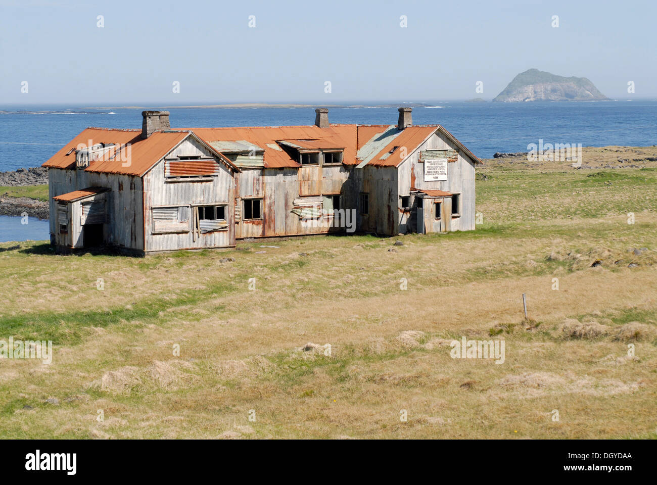 Ehemalige französische Krankenhaus von Hafnarnes, Fáskrúðsfjoerður, Faskrudsfjoerdur, Osten Fjorde, East Iceland, Island, Europa Stockfoto