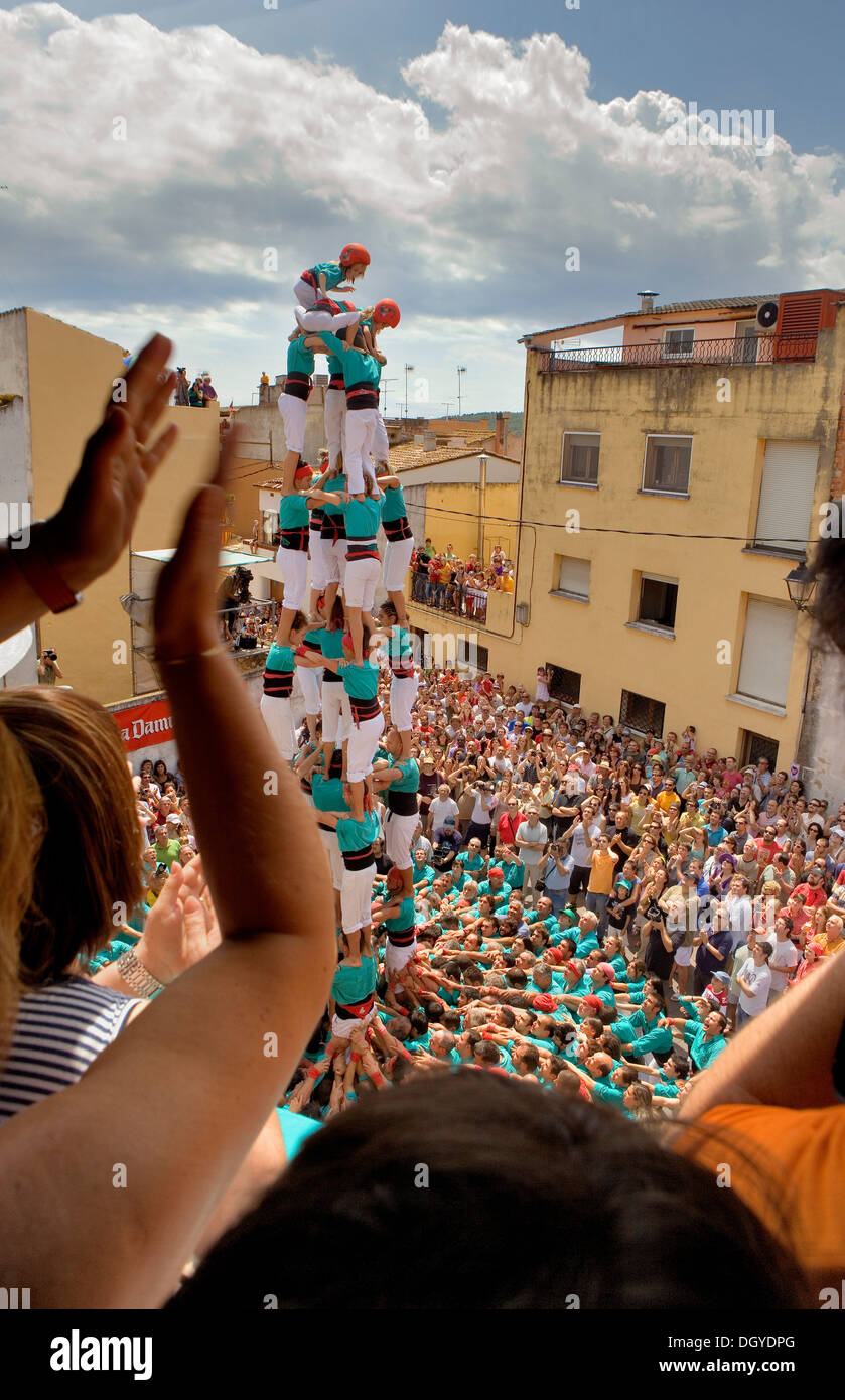 Die Castellers de Vilafranca. "Castellers" menschliche Turm zu bauen. Arzt Robert Straße. La Bisbal del Penedes. Provinz Tarragona, Spanien Stockfoto