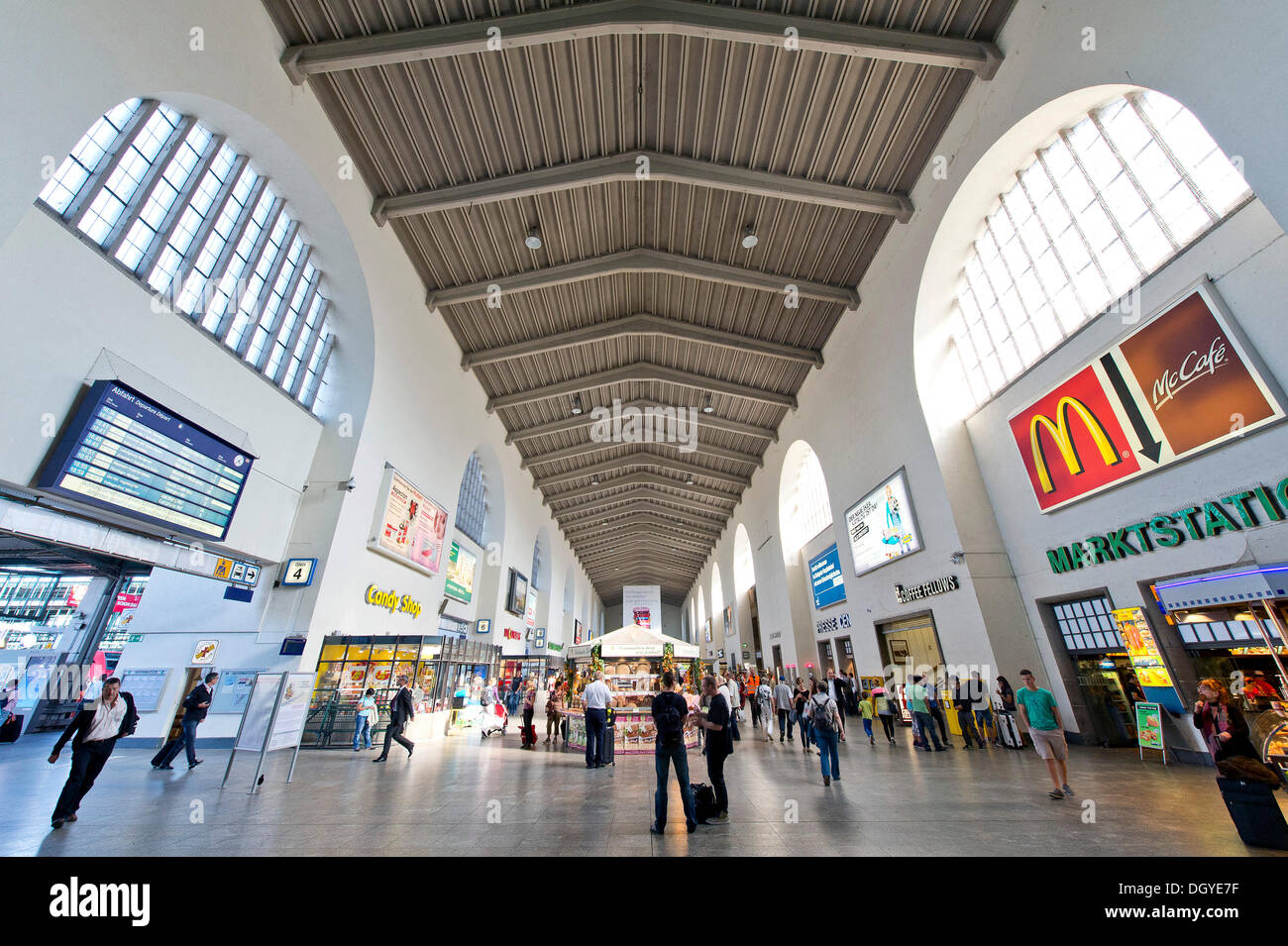 Bahnhofshalle, Hauptbahnhof, Stuttgart, Baden-Württemberg Stockfoto
