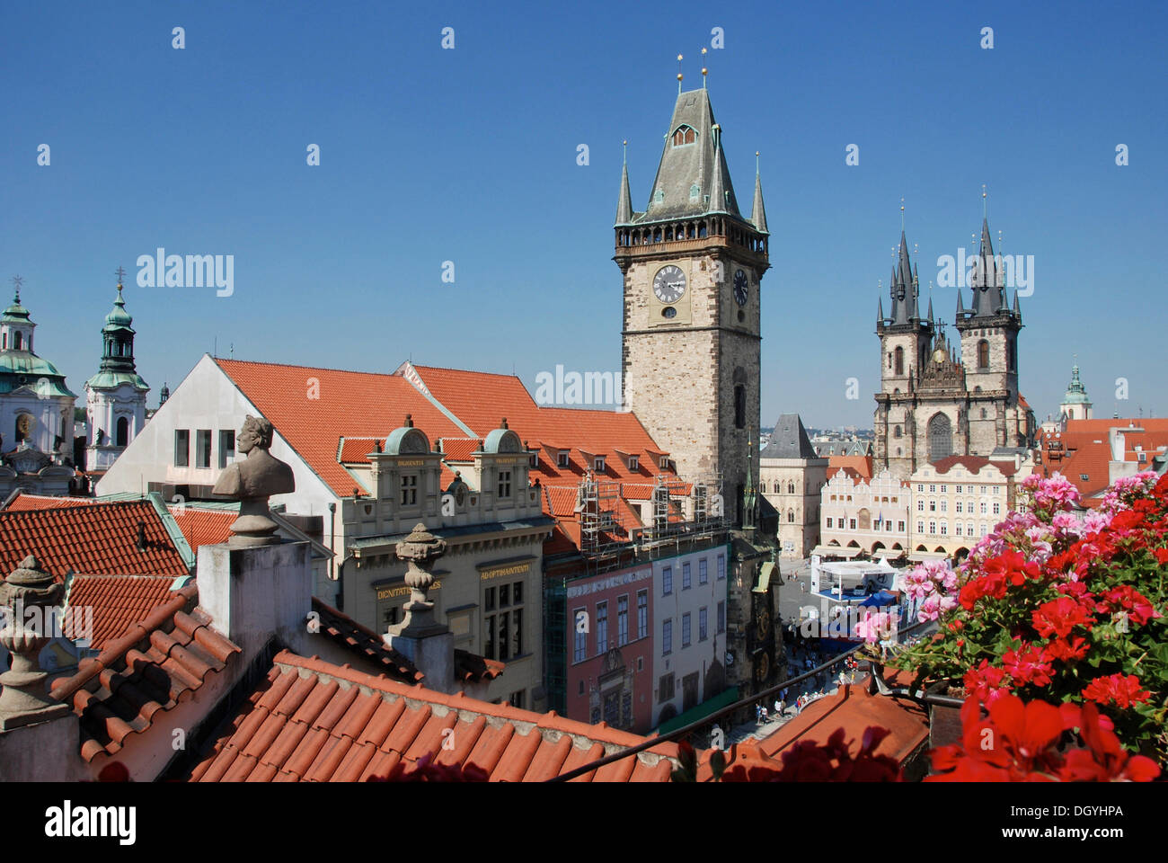Altes Rathaus, Tyn Kirche, hotel U Prince Terrasse, Altstädter Ring in Prag, Altstadt, Tschechische Republik, Tschechische Republik, Europa Stockfoto