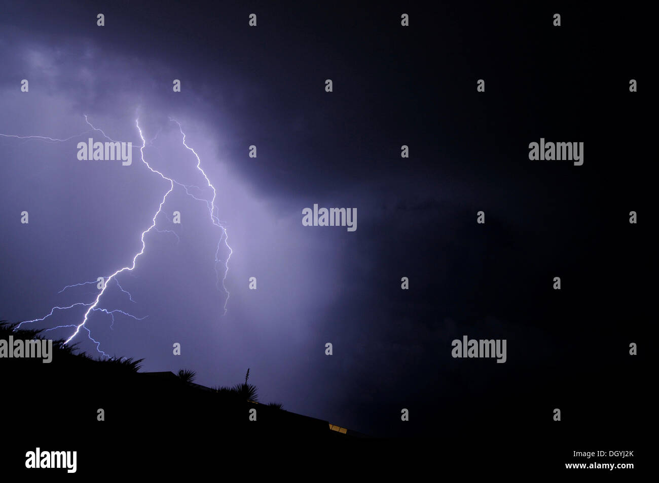 Night Shot, Blitzschlag, Sturm, Wolken, Dubrovnik, Kroatien, Europa Stockfoto