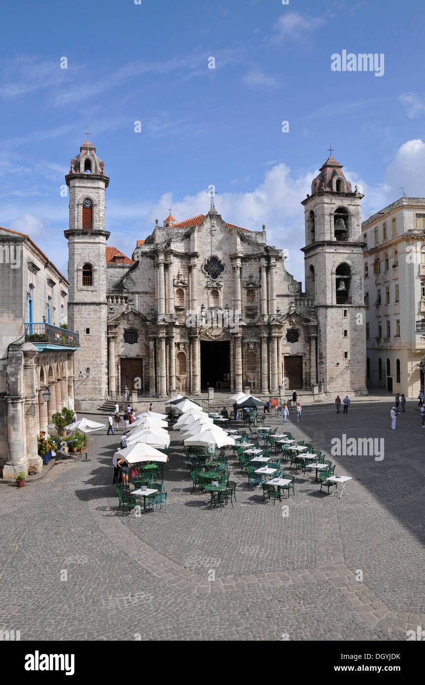 Kathedrale von Havanna auf der Plaza de la Catedral entfernt in Havanna, der historische Bezirk, Kuba, Karibik, Zentralamerika Stockfoto