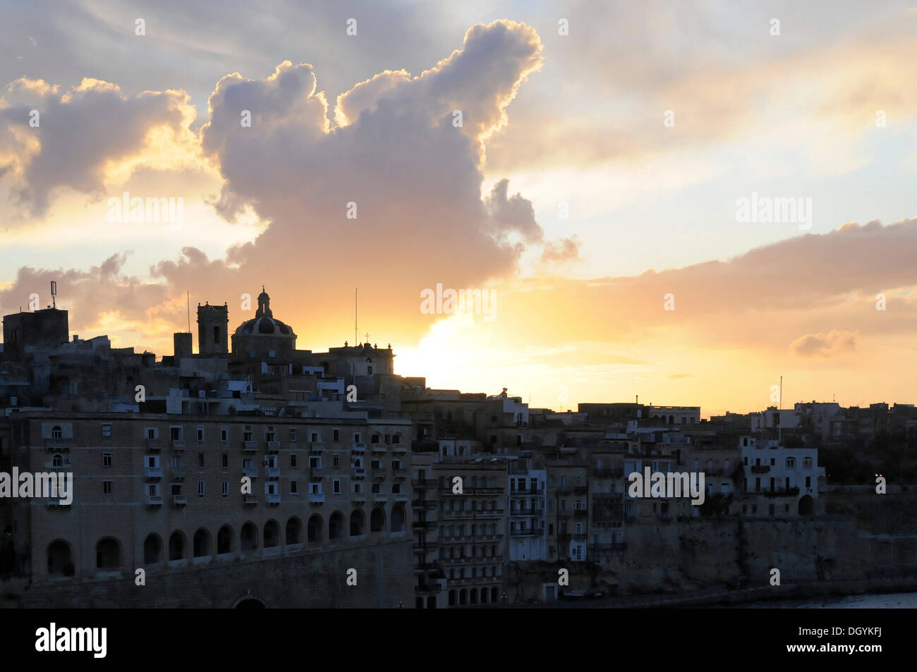 Sonnenuntergang, Skyline, Portomaso, Malta, Europa Stockfoto