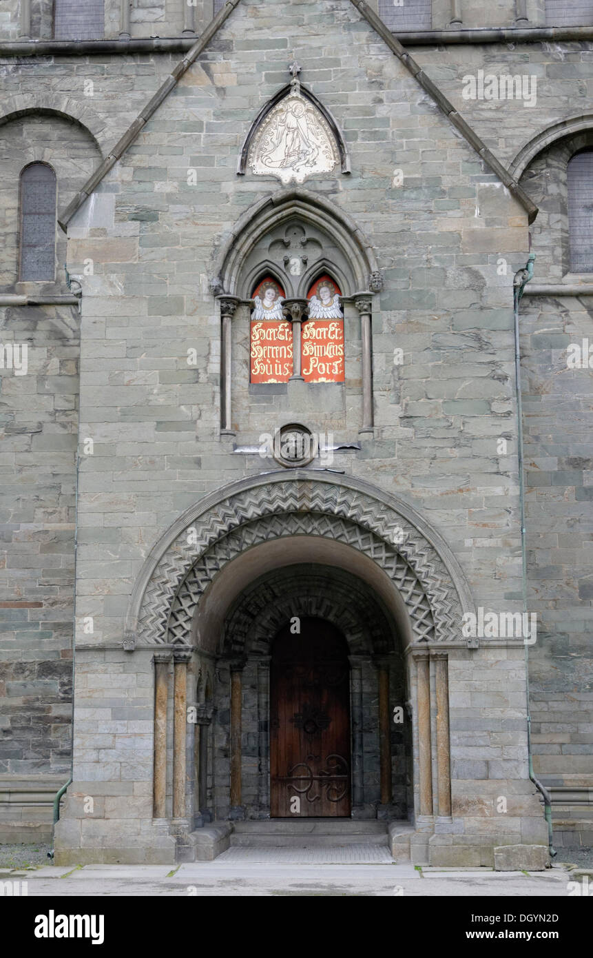 Nidaros Kathedrale, Nordfassade, Eingang, Trondheim, Sør-Trøndelag, Trøndelag, Norwegen Stockfoto