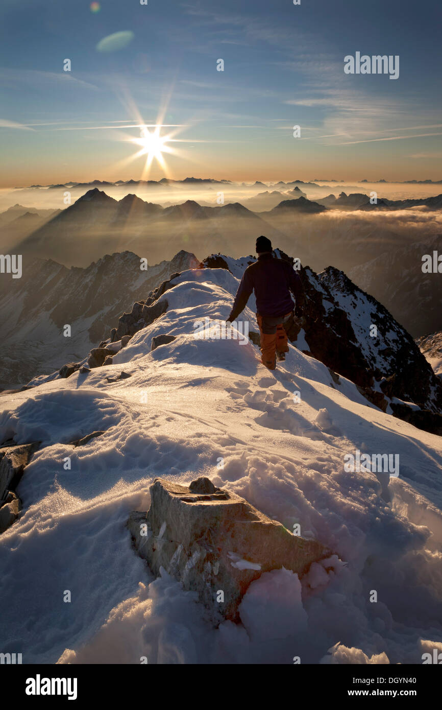 Sonnenaufgang am Mt Ruderhofspitze, Stubaier Alpen, Tirol, Austria, Europe Stockfoto