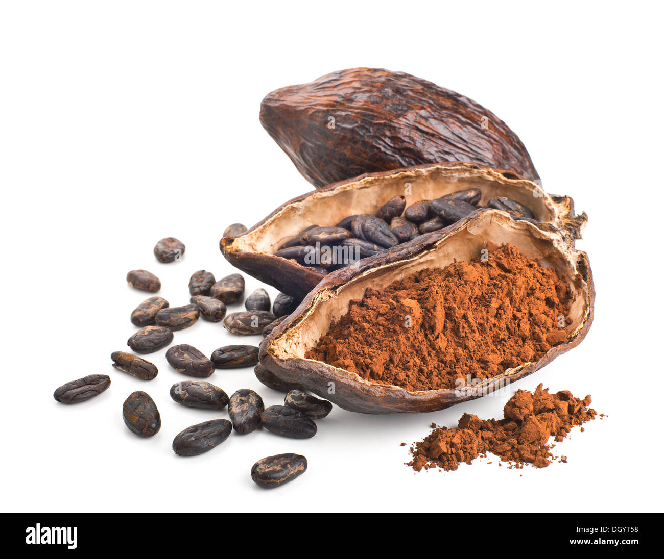 Kakaofrucht, Bohnen und Pulver isoliert auf weißem Hintergrund Stockfoto