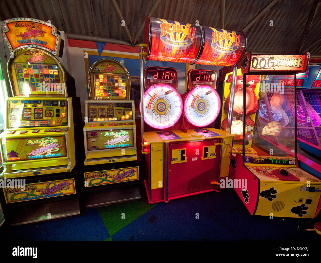 Spiele in eine Spielhalle am Pier von Brighton Stockfotografie - Alamy