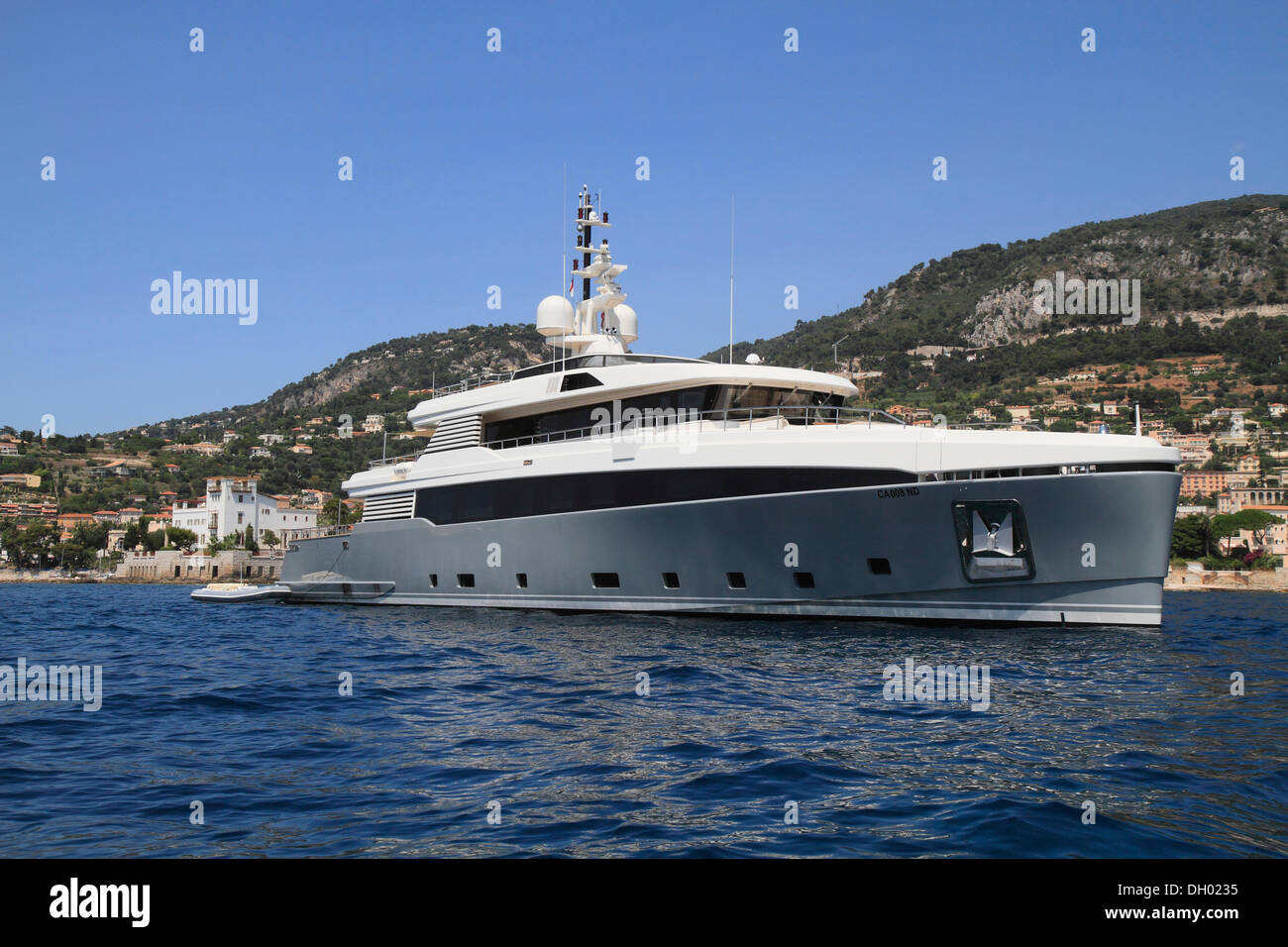 Motoryacht "Aslec 4", gebaut von der Werft Rossi Navi, Länge 45 m, gebaut im Jahr 2012 bei Cap Ferrat, Côte d ' Azur, Frankreich Stockfoto