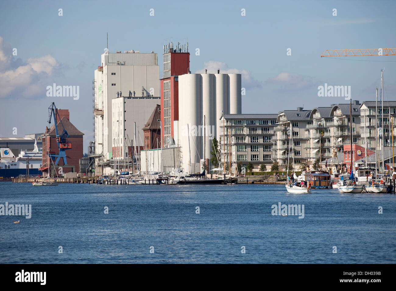 Hafen und HaGe Kraftfutterwerk, ein feed Pellet-Anlage in Flensburg, Schleswig-Holstein Stockfoto