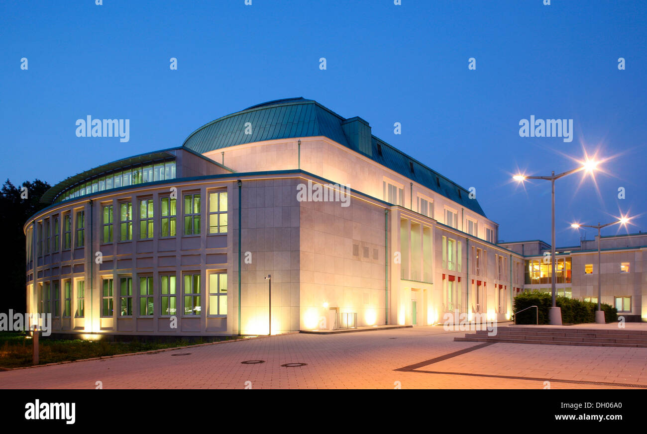 Überdachte Halle, Philharmonie, Essen, Ruhrgebiet, Nordrhein-Westfalen Stockfoto