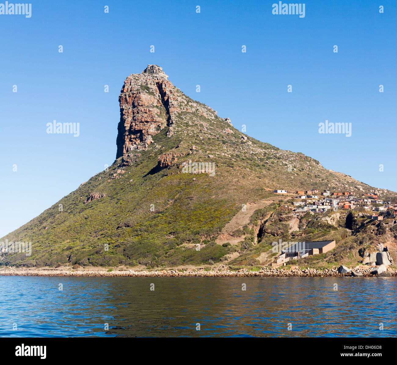 Die Sentinel - einem Felsvorsprung in Hout Bay Stadt in Südafrika nahe Kapstadt Stockfoto