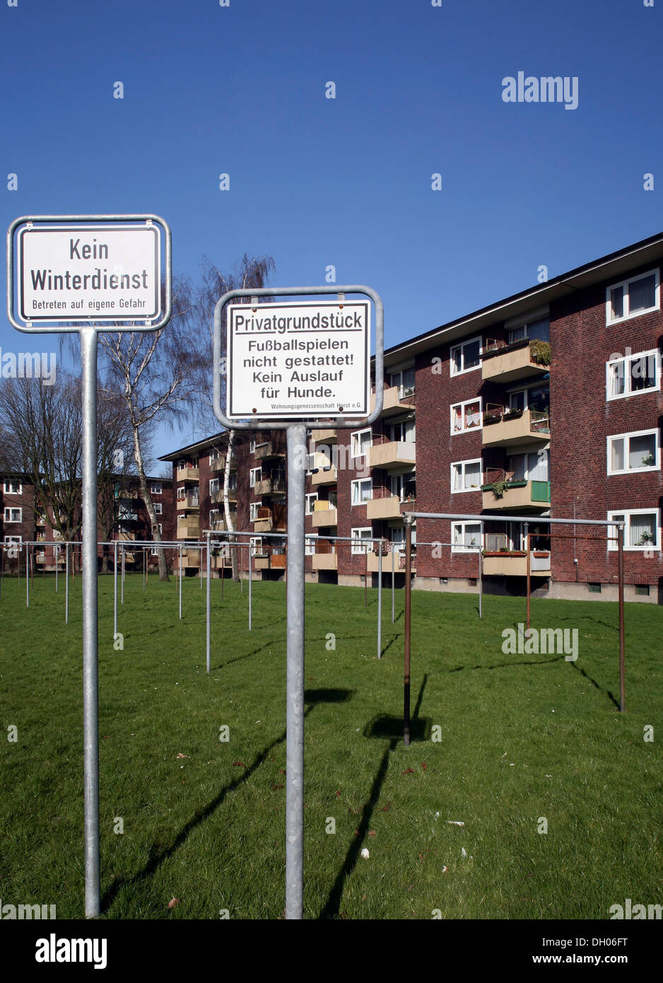 Verbot zu unterzeichnen, in einer der 1950er Jahre Wohn Wohnsiedlung, Gelsenkirchen, Ruhrgebiet, Nordrhein-Westfalen Stockfoto