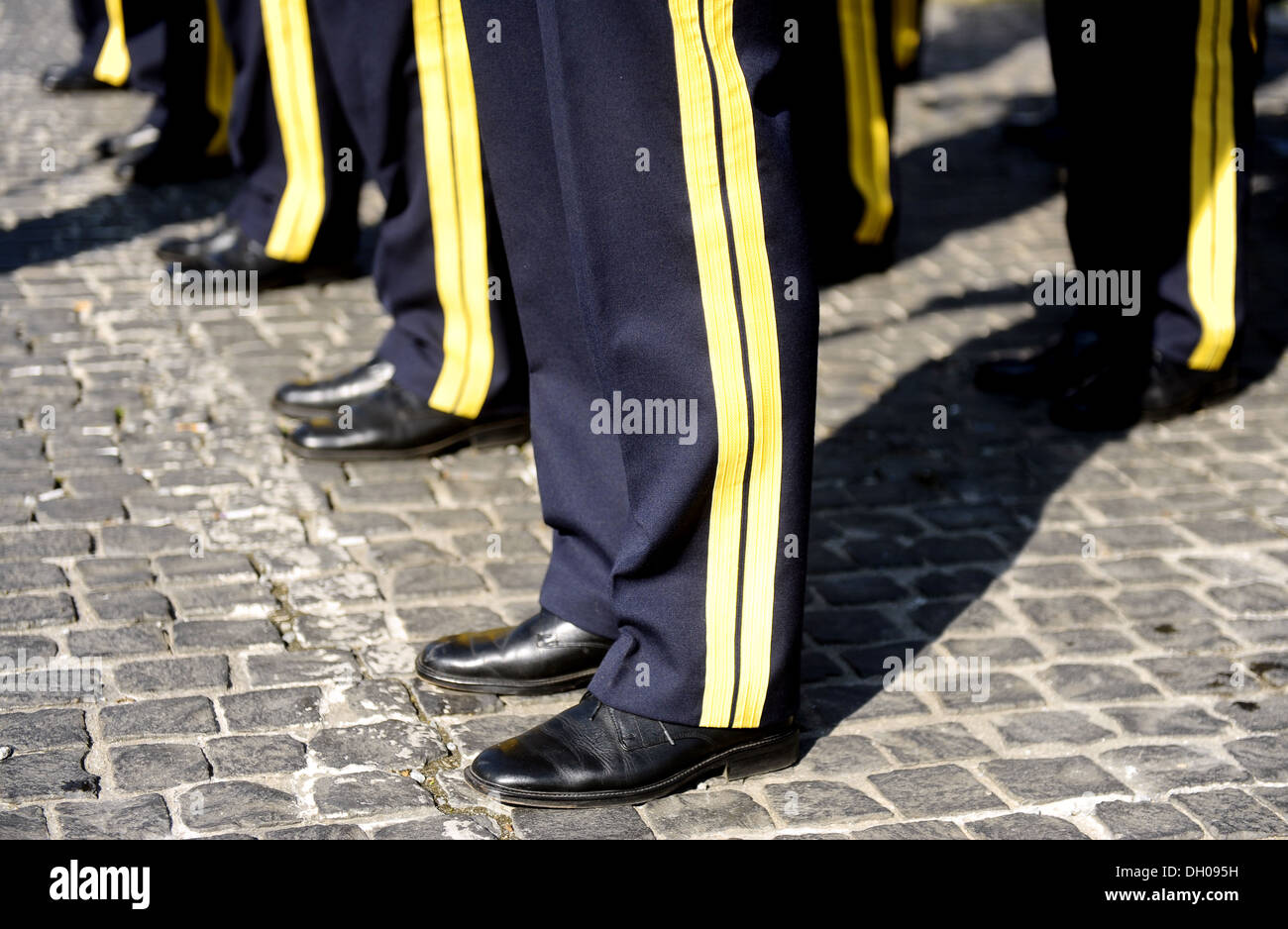 Beine nur der Armee Orchestermitglieder auf einer Militärparade Stockfoto