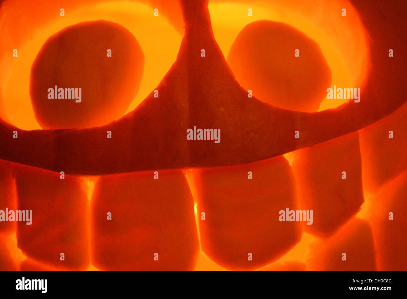 Halloween Jack-o-Laterne geschnitzt Kürbis Halloween gruselige unheimlich Geist Stockfoto