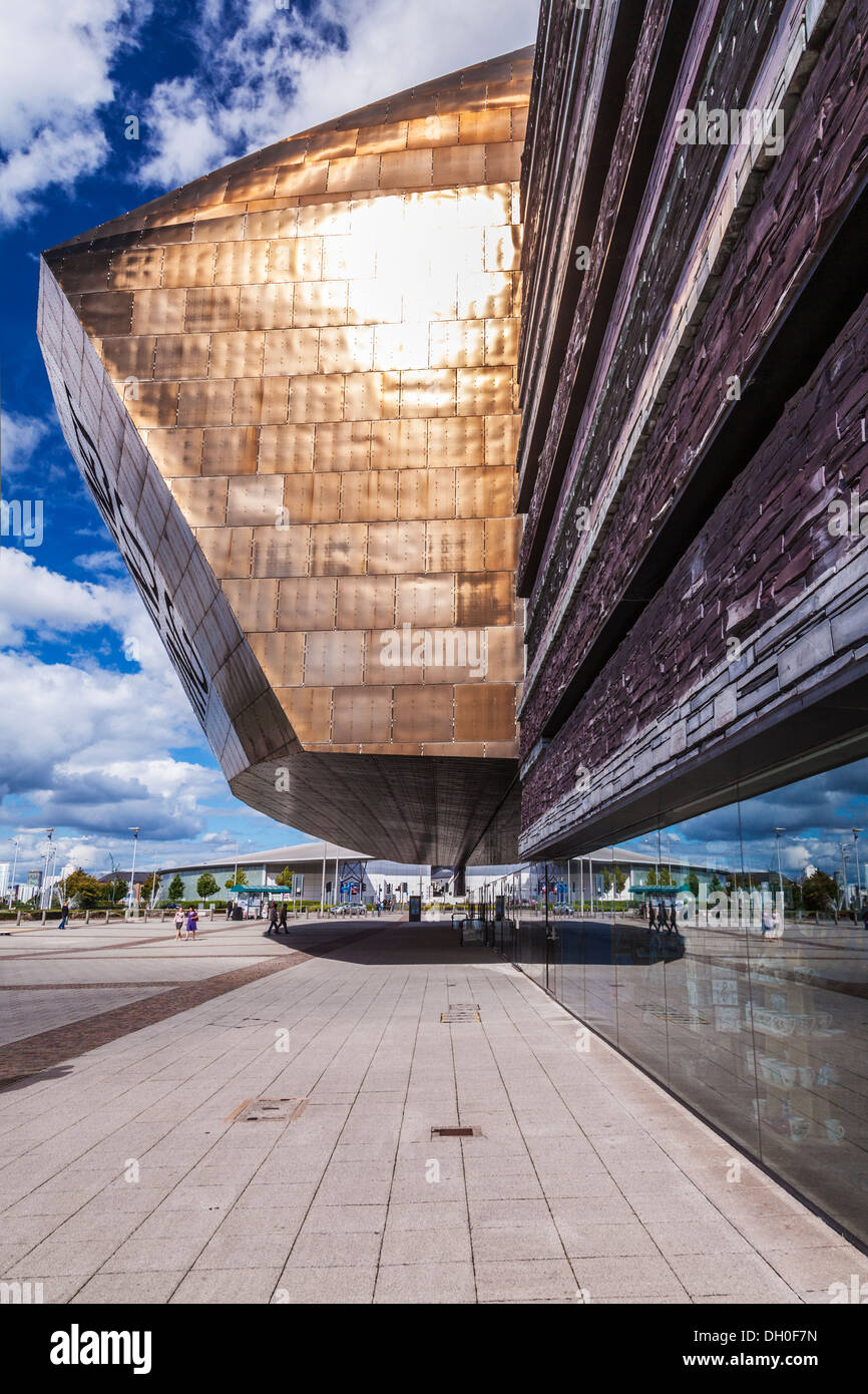 Das Wales Millennium Centre in Cardiff Bay. Stockfoto