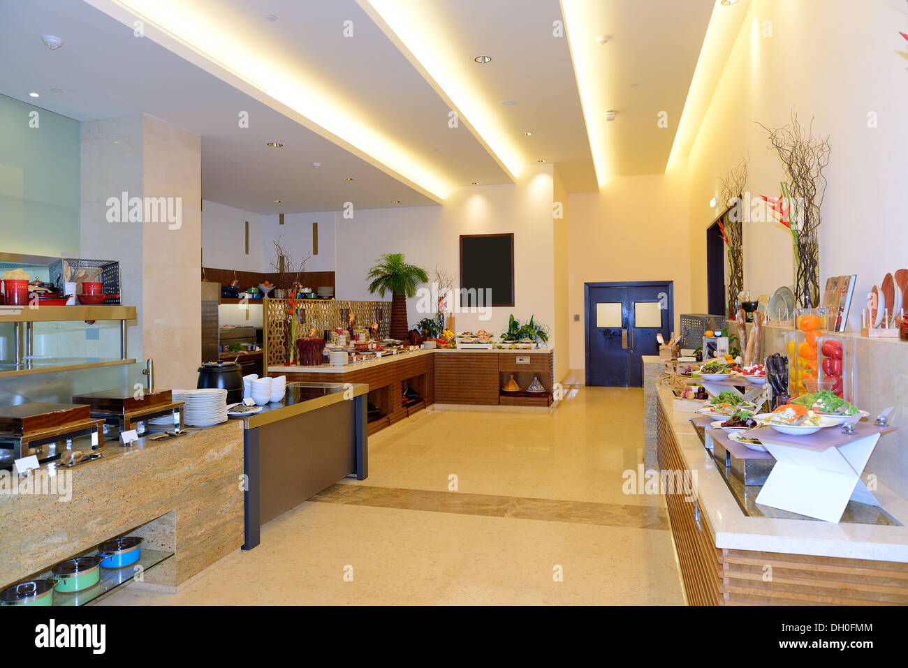 Das Restaurant-Interieur Luxus-Hotels, Dubai, Vereinigte Arabische ... Das Restaurant-Interieur Luxus-Hotels, Dubai, Vereinigte Arabische ...
