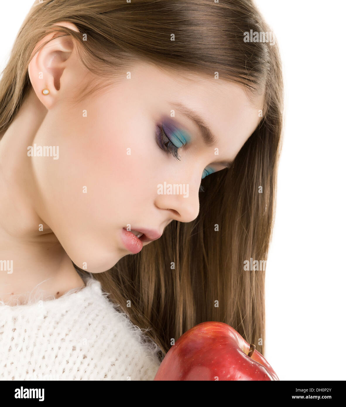 attraktives Mädchen in eine weiße Bluse Stockfoto