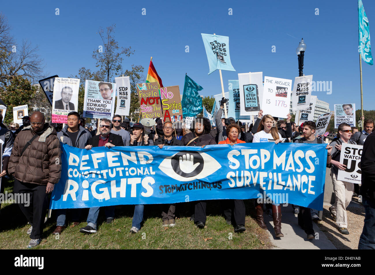 US-Bürger und viele öffentliche Befürwortung Organisationen sammeln auf dem Capitol Hill gegen NSA-Spionage - Washington, DC, USA zu Rally Stockfoto