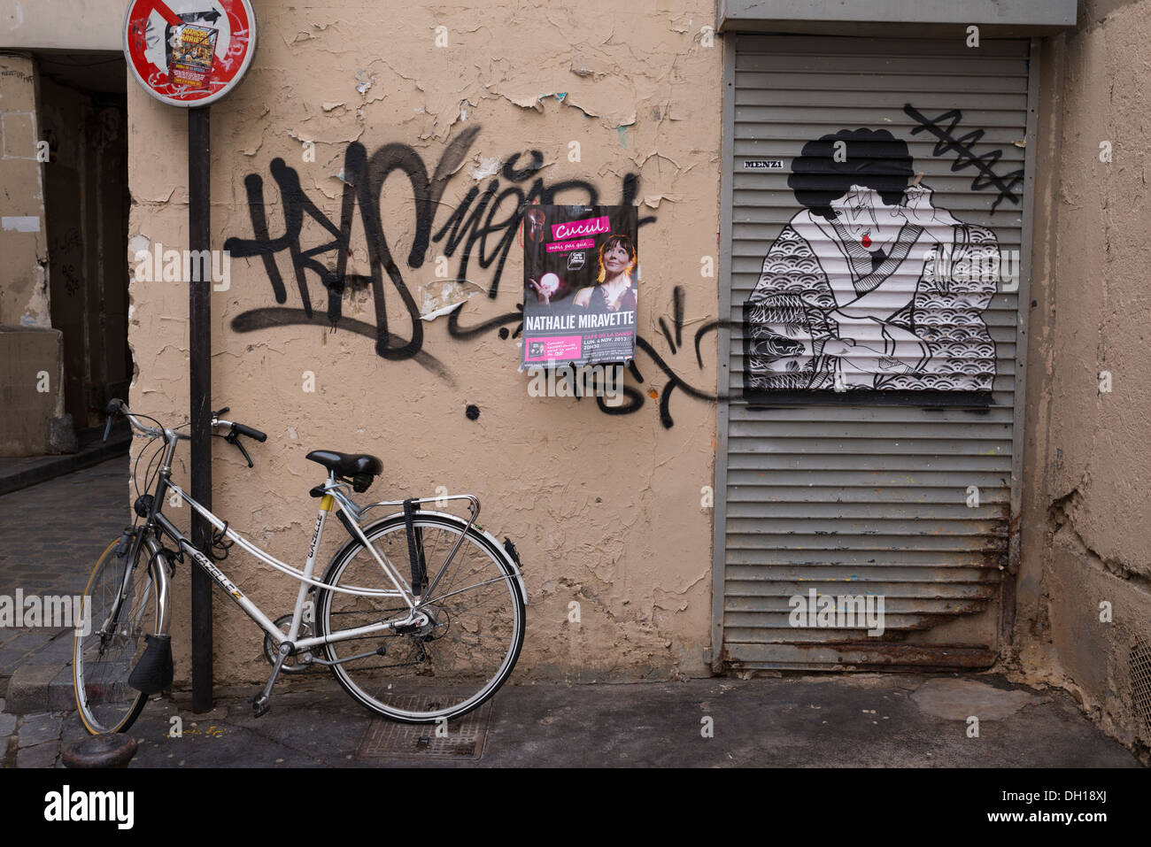 Graffiti und Street-Art, Rue de Lappe, Paris, Frankreich Stockfoto