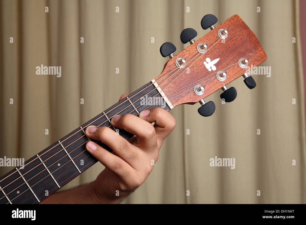 Mann, der Gitarre spielt, HERR#743AB Stockfoto