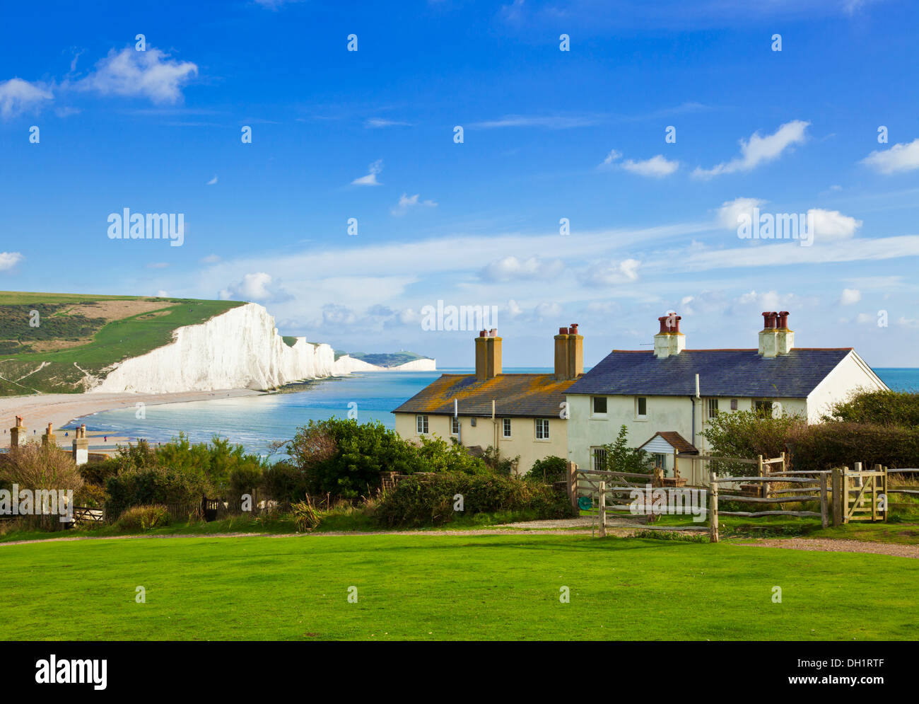 Die Seven Sisters Cliffs, die Küstenwache Cottages, South Downs Way, South Downs National Park, East Sussex, England, UK, GB, Europa Stockfoto