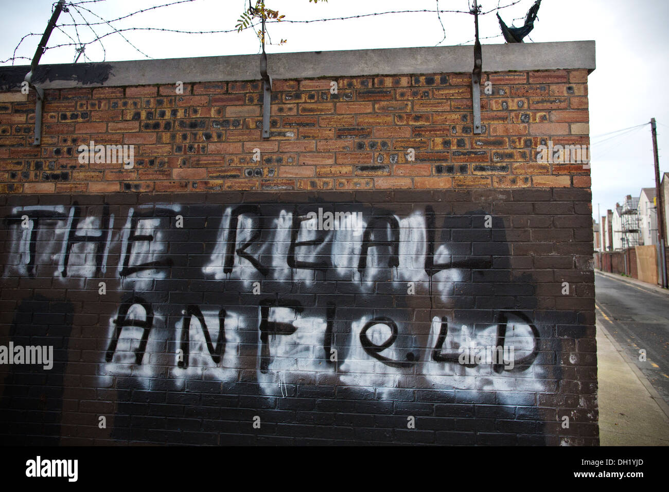 "Die echte Anfield" Graffiti an der Wand in Anfield Bezirk von Liverpool, Merseyside, England, Großbritannien Stockfoto