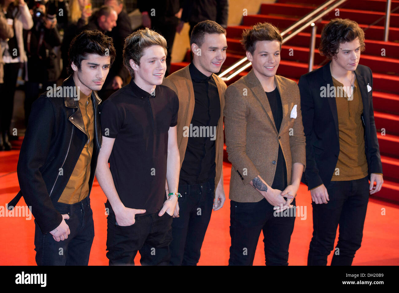 2013 Jahrlich Nrj Music Awards Englisch Koreanisch Pop Boyband One Direction 2013 01 26 Stockfotografie Alamy