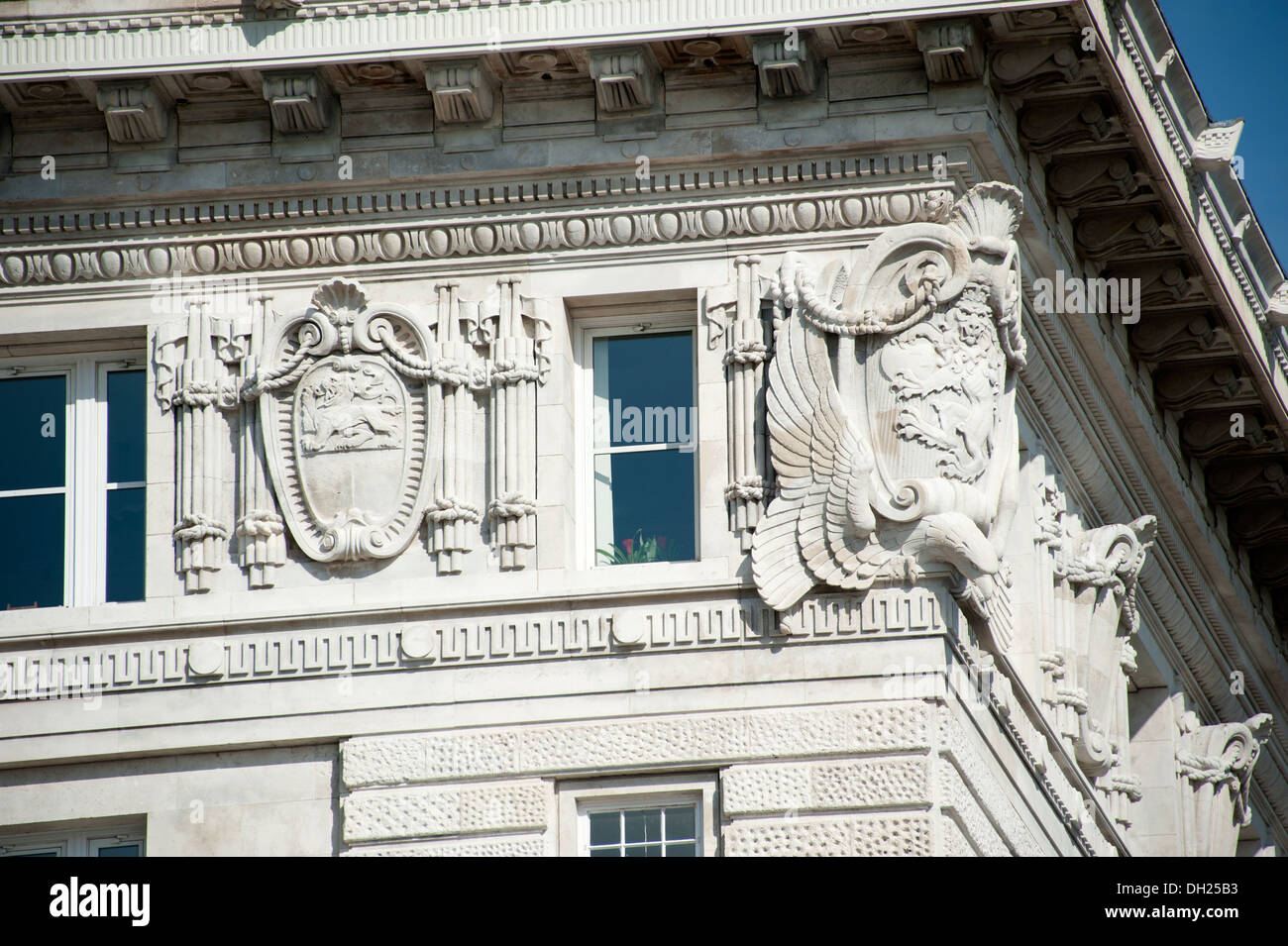 Kunstvollen Steinschnitzereien öffentliche Gebäude Liverpool UK Stockfoto