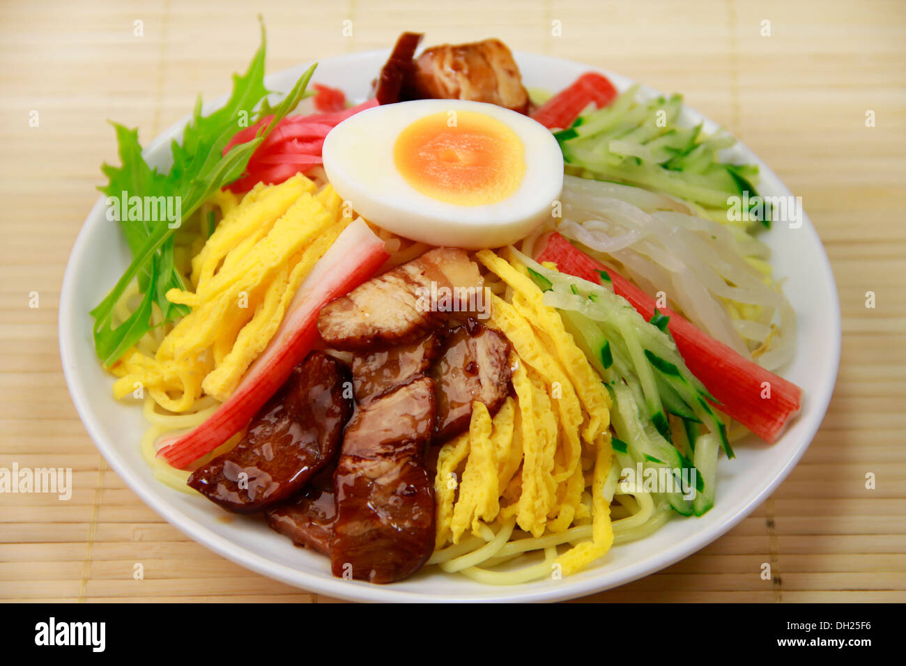 Kalte chinesische Nudeln Stockfoto