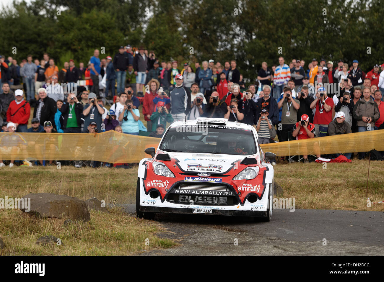 ADAC Rallye Deutschland, Wertungsprüfung Baumholder Truppenübungsplatz, Evgeny Novikov, RUS und Beifahrer Nicolas Klinger Stockfoto