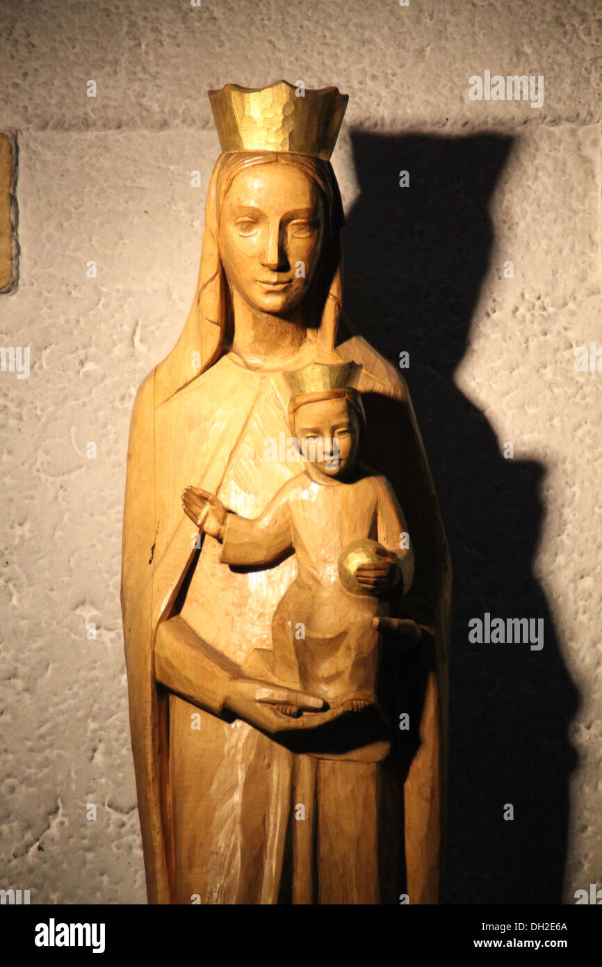 Eine Marienstatue in einer Kapelle Stockfoto
