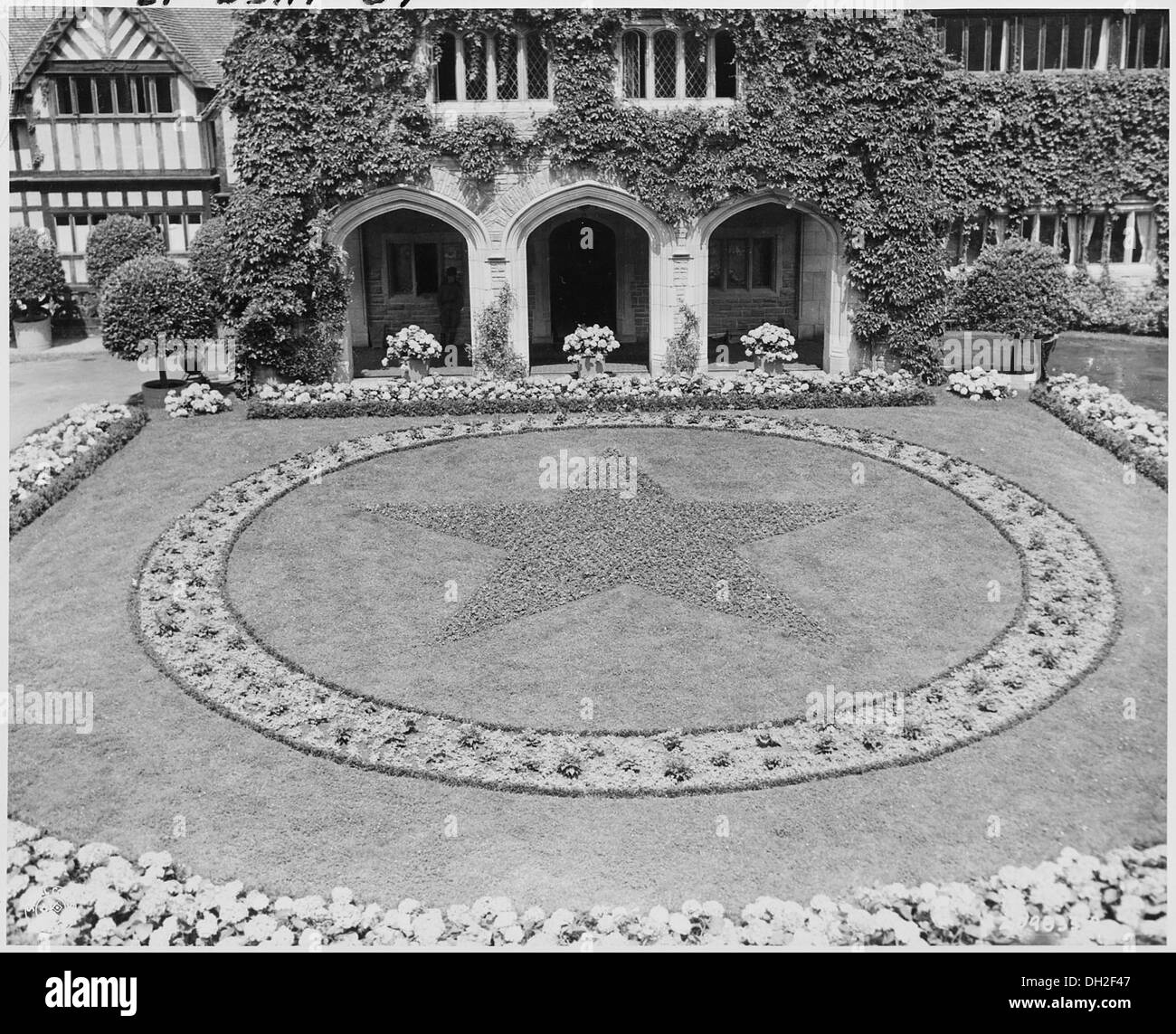 Für die Potsdamer Konferenz in dieser Anzeige im Innenhof zwischen dem Haupttor wurden aufwendige Vorbereitungen getroffen... 198947 Stockfoto