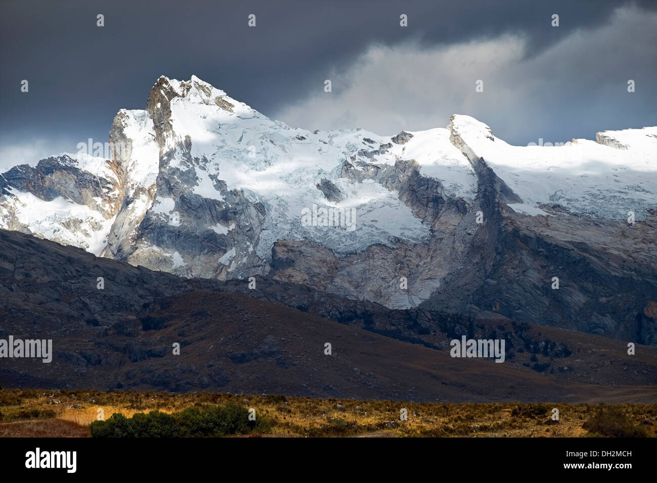 Huantsan Nationalpark in den Anden Südamerikas. Stockfoto