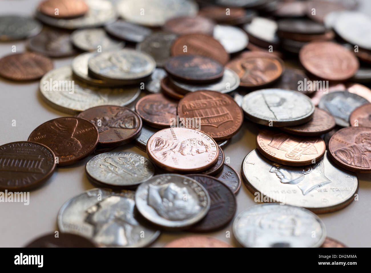 Eine Nahansicht des lose Münzen (US-Währung). Stockfoto