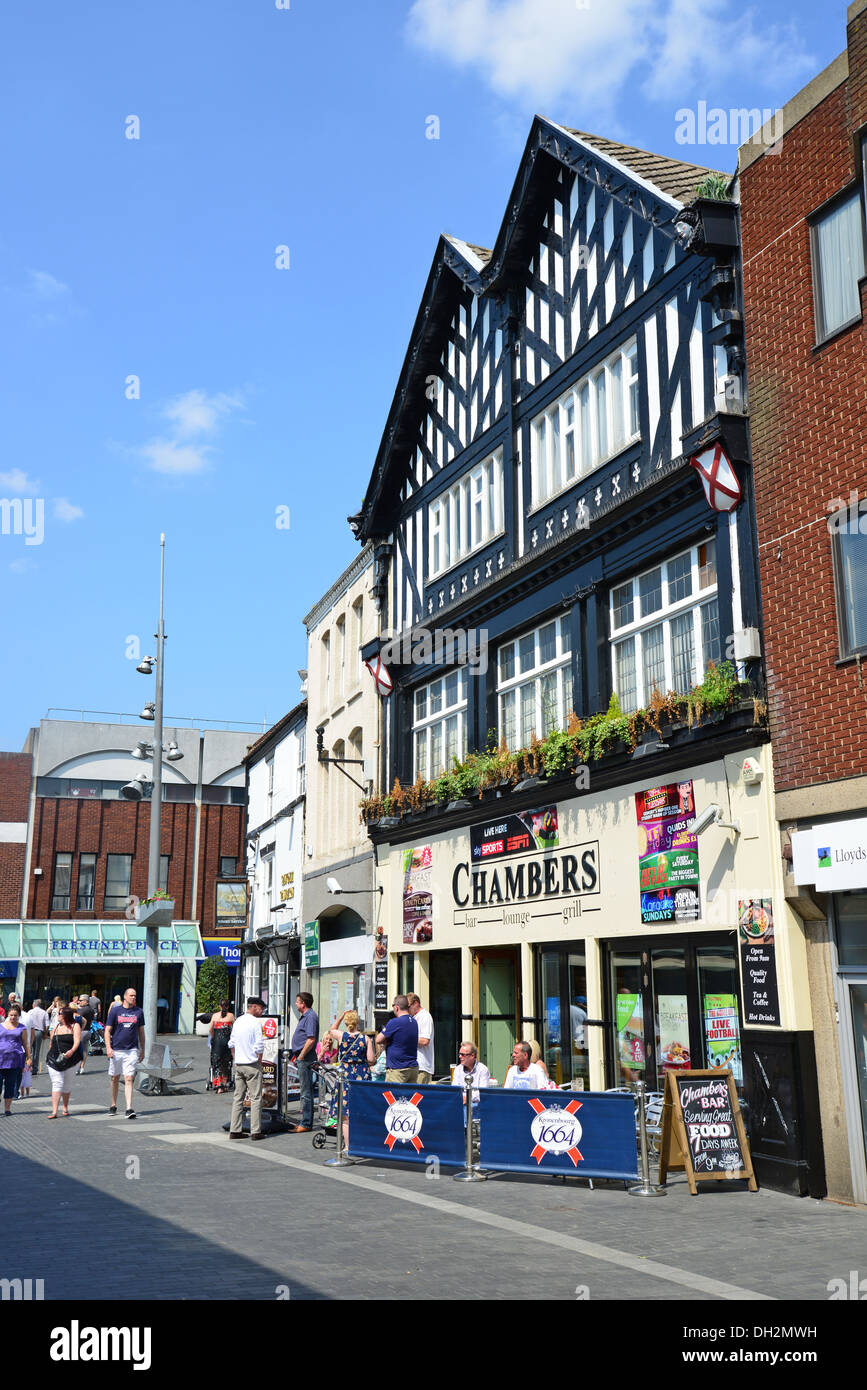 Kammern Bar, alten Markt Platz, Grimsby, Lincolnshire, England, Vereinigtes Königreich Stockfoto