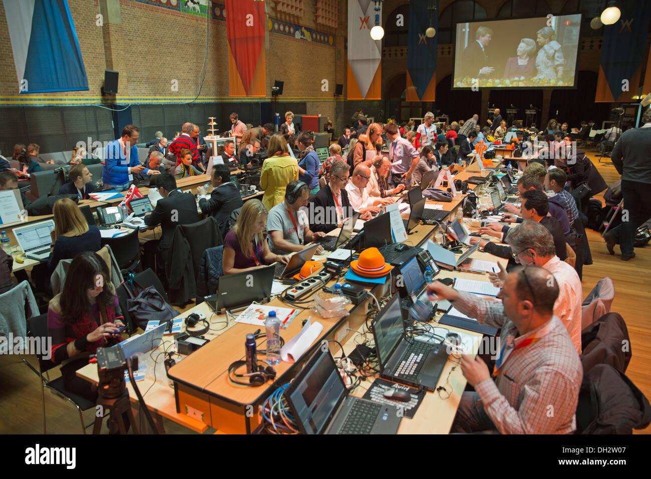 Holland, Amsterdam, 30. April 2013, Abdankung Königin Beatrix, Investitur König Willem-Alexander. Presse-Center Beurs van Berlage. Stockfoto