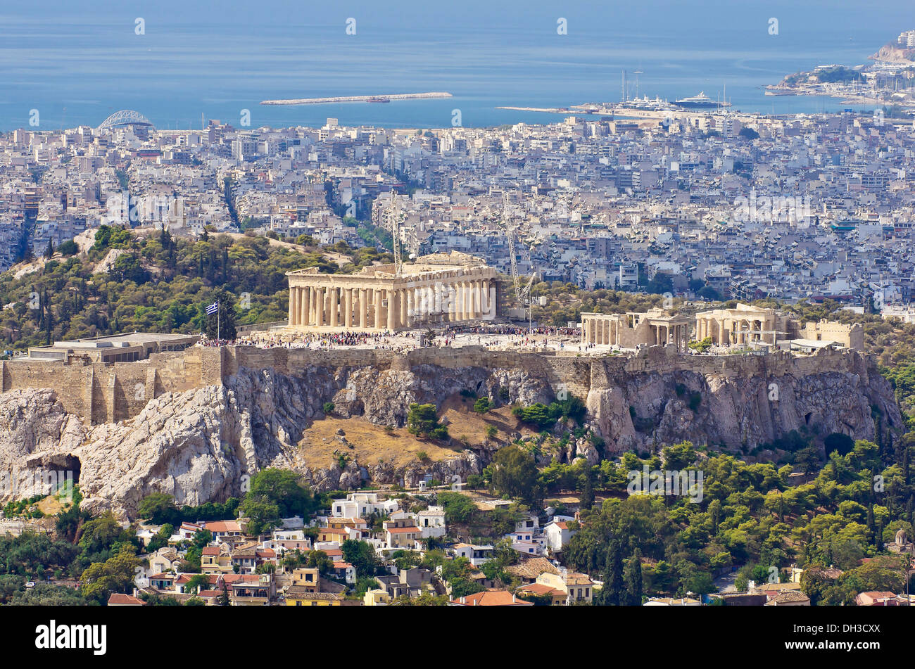 Ansicht von Athen aus Mount Lycabettus, die Akropolis auf dem Rücken, Griechenland, Europa Stockfoto