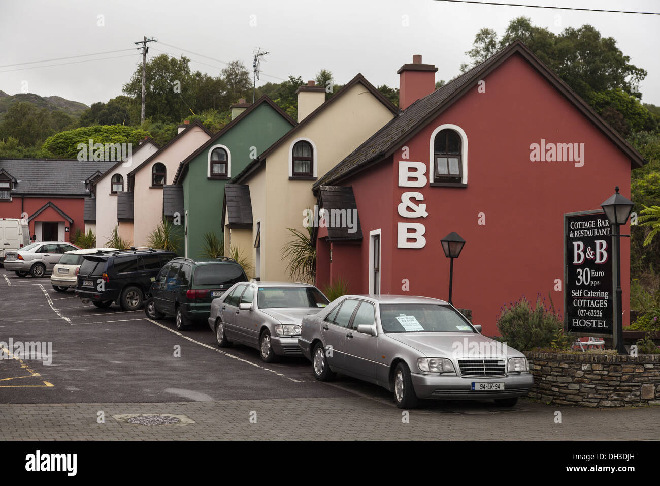 Gebäude in Glengarriff in Irland Stockfoto