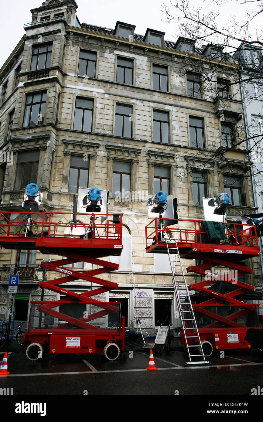 Film Beleuchtung, Film drehen in einem alten Gebäude von aussen, Köln, Nordrhein - Westfalen Stockfoto