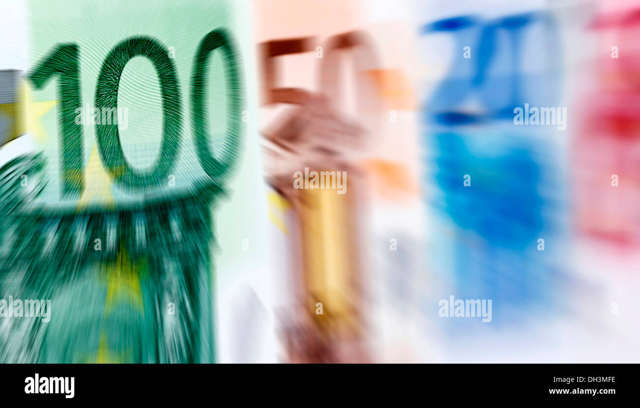 Euro-Banknoten aufgereiht Stockfoto