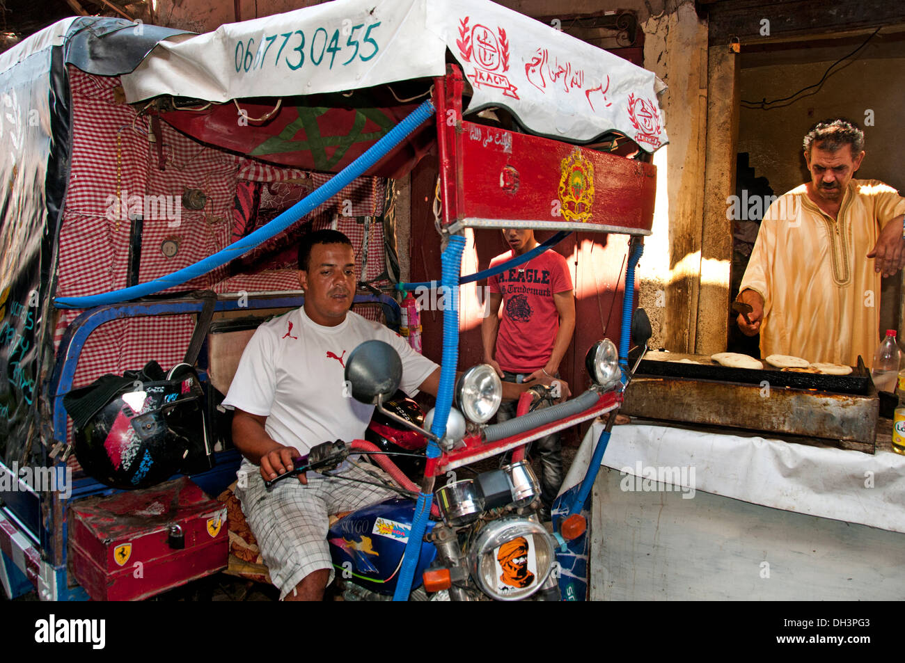 Marrakesch Marokko Motorrad Autofahrer Motorrad Stockfoto