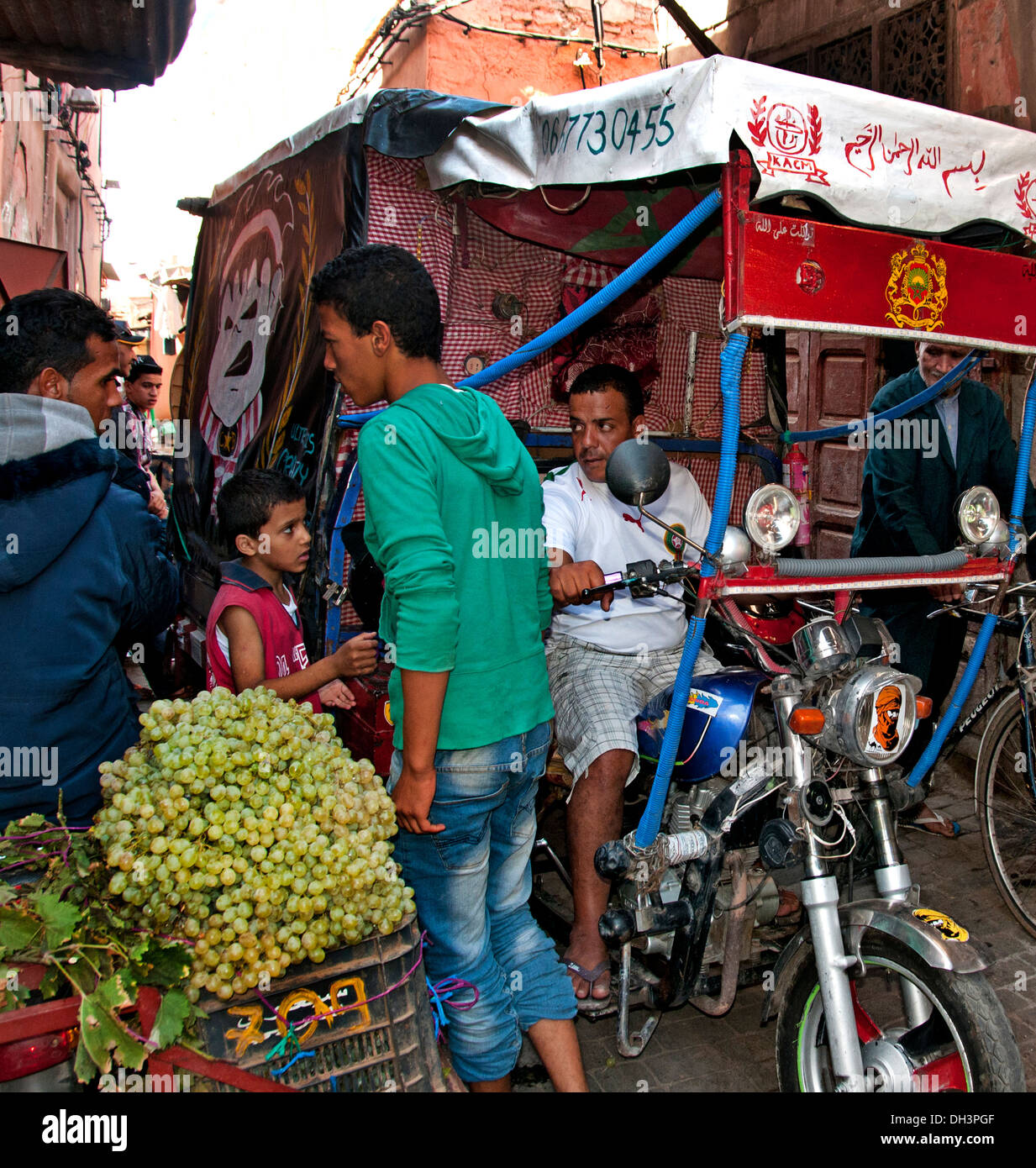 Marrakesch Marokko Motorrad Autofahrer Motorrad Stockfoto