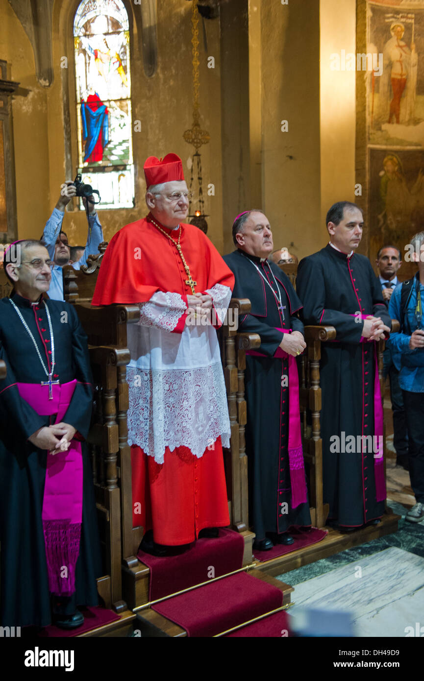 Treffen der katholischen und der koptischen orthodoxen christlichen Kirche in Mailand. Kardinal Angelo Scola trifft orthodoxe Patriarch Tawadros II Stockfoto