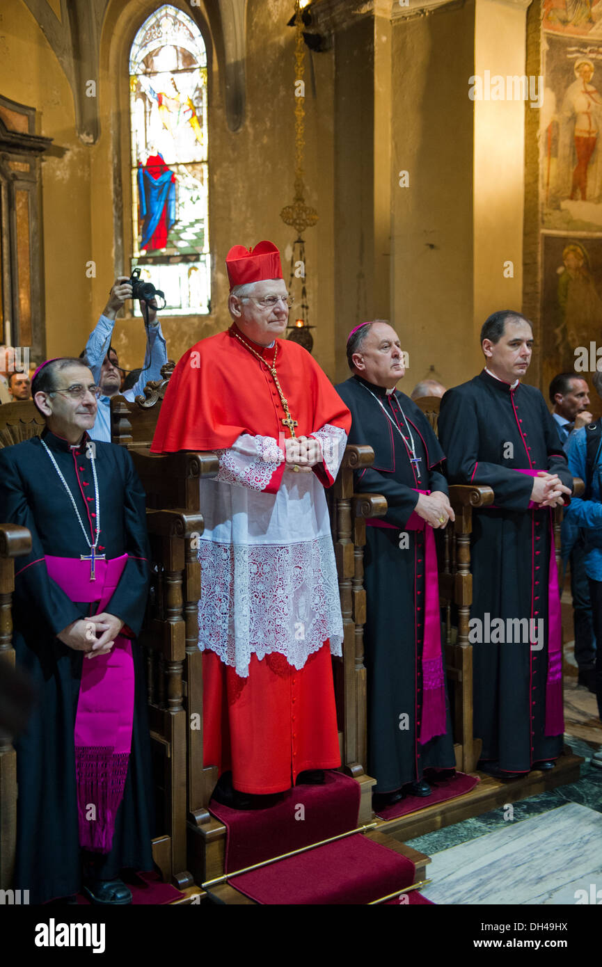 Treffen der katholischen und der koptischen orthodoxen christlichen Kirche in Mailand. Kardinal Angelo Scola trifft orthodoxe Patriarch Tawadros II Stockfoto
