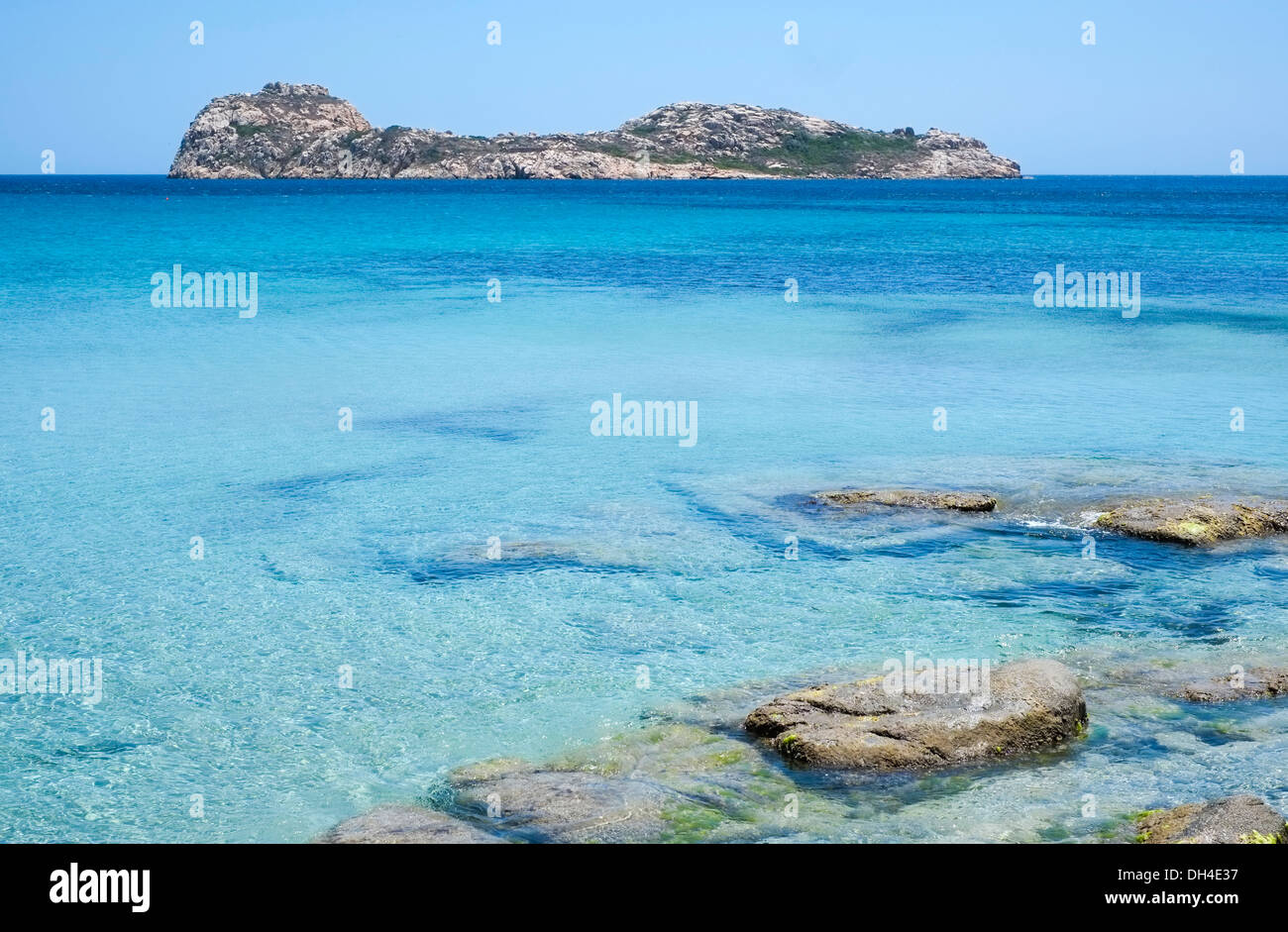 Blau-transparente Meer in Porto Tramatzu Strand, Teulada, Sardinien Stockfoto