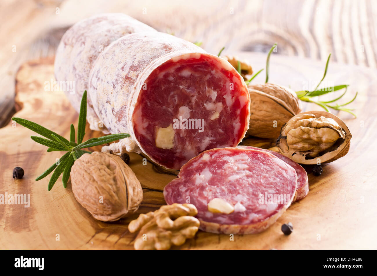 Walnuss-salami Stockfoto