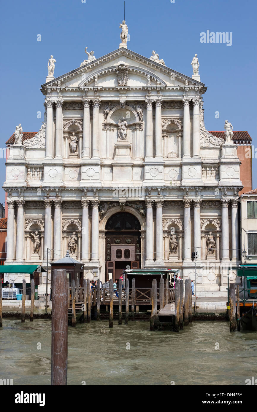 Die Kirche von Santa Maria di Nazareth oder Kirche der Scalzi (Chiesa Degli Scalzi), Venedig, Italien. Stockfoto